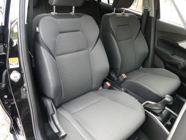 Suzuki SWIFT 1.2 Style Smart Hybrid