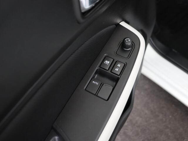 Suzuki SWIFT 1.2 Select Smart Hybrid | NL auto | Dealeronderhouden | LM velgen |