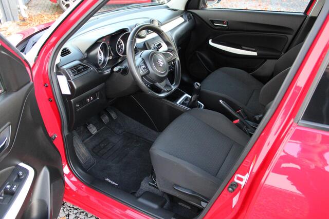Suzuki SWIFT 1.2 Comfort Smart Hybrid 1e Eig. en Dealer onderhouden!