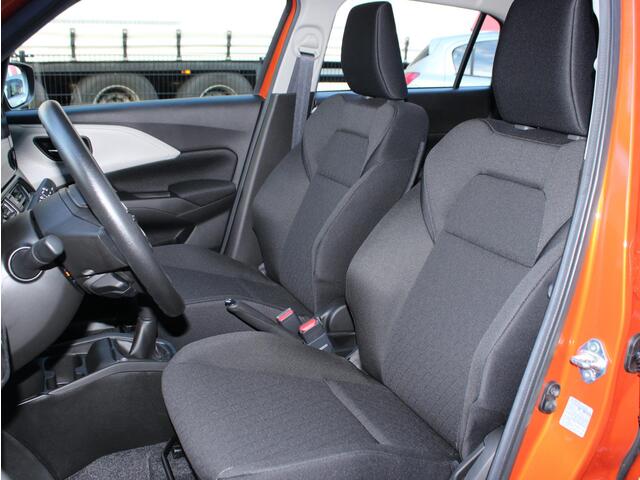 Suzuki SWIFT 1.2 Comfort Smart Hybrid Carplay/Android Auto, Achteruitrijcamera, Navigatie, Airco