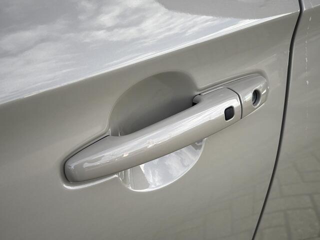 Suzuki SWIFT 1.2 Style Smart Hybrid Black Rhino/Demo/Navi/