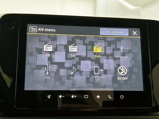 Suzuki SWIFT 1.2 Select Smart Hybrid | Automaat | Apple Carplay / Android Auto (Navigatie) | Airco | Achteruitrijcamera | Stoelverwarming |