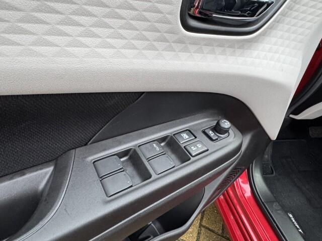 Suzuki SWIFT 1.2 Style Smart Hybrid Aut