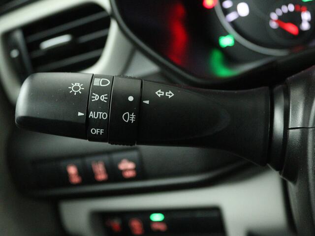 Suzuki SWIFT 1.2 Style Smart Hybrid | Automaat | Apple Carplay / Android Auto (Navigatie) | Cruise control | Climate control | Navigatie | Keyless entry