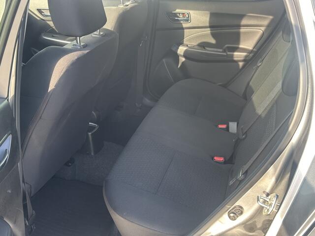 Suzuki SWIFT 1.2 Style Smart Hybr