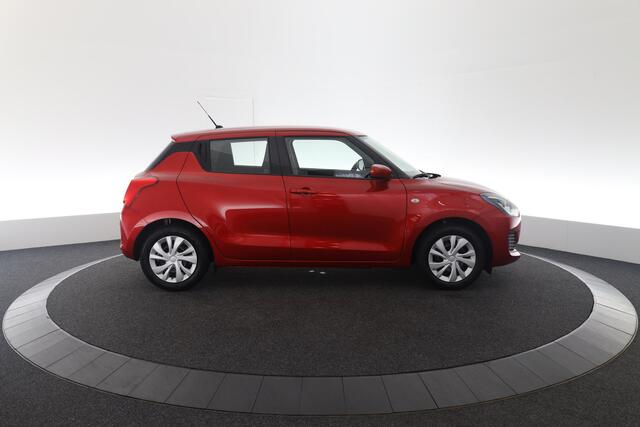 Suzuki SWIFT 1.2 Comfort Smart Hybrid