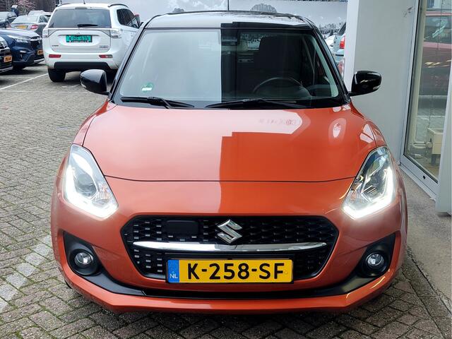 Suzuki SWIFT 1.2 STYLE SMART HYBRID Clima | Navi | Dodehoeksensoren | Adaptive Cruise