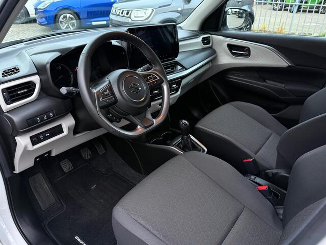 Suzuki SWIFT 1.2 Style Smart Hybrid | Climate Control | 10 JAAR GARANTIE!! | Navi | Camera
