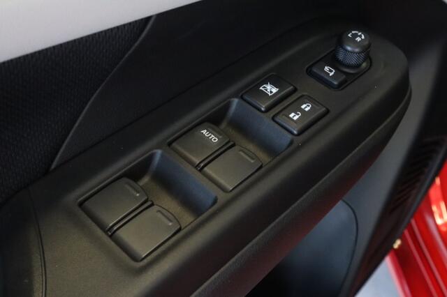 Suzuki SWIFT 1.2 Style Smart Hybrid