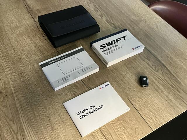 Suzuki SWIFT 1.2 Style Smart Hybrid Camera Navigatie