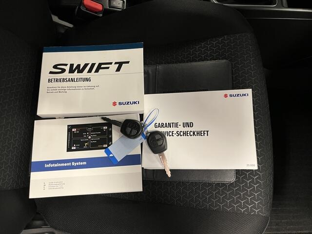 Suzuki SWIFT 1.2 Smart Hybrid Select Automaat ( Apple Carplay / Android auto