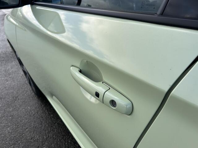 Suzuki SWIFT 1.2 Style Smart Hybrid