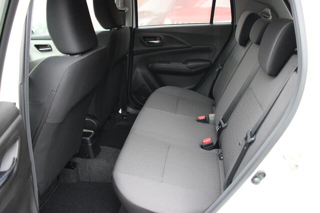 Suzuki SWIFT 1.2 Style Hybrid | Demo Deal | 10 jaar Garantie |