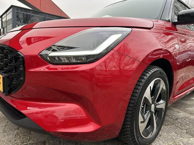 Suzuki SWIFT 1.2 Select Smart Hybrid RIJKLAAR | Navigatie | Camera | Cruise Control Adaptief | All-Seasonbanden | Demo