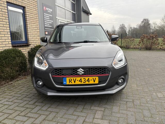 Suzuki SWIFT 1.0 Stijl Smart Hybr CARPLAY-CAMERA-TREKHAAK