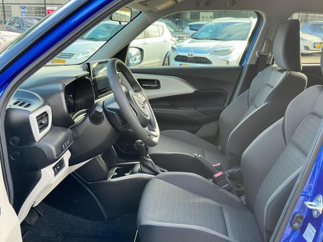 Suzuki SWIFT 1.2 Style Smart Hybrid | Rijklaar | Demo | Navigatie | All season banden | Automaat |