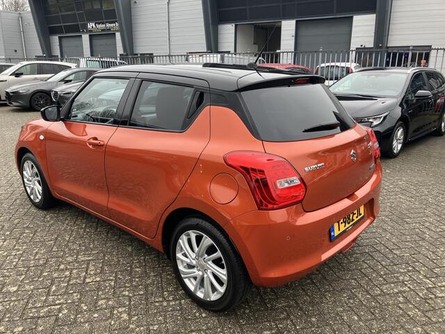 Suzuki SWIFT 1.2 Select Smart Hybrid Two Tone