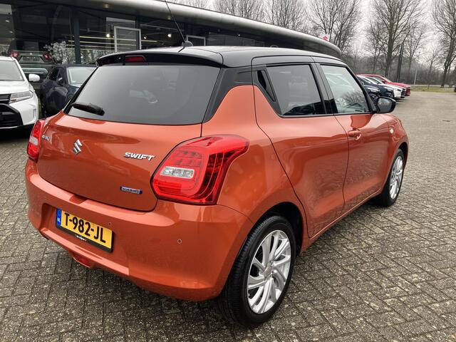 Suzuki SWIFT 1.2 Select Smart Hybrid Two Tone