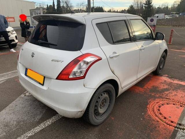 Suzuki SWIFT 1.2 BANDIT EASSS Airco | Cruise | + Winterwielenset!