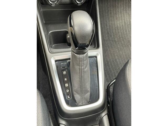 Suzuki SWIFT 1.2 Select Smart Hybrid Automaat Navigatie, Airco, Cruise Control, 16"Lm, Stoelverwarming, Achteruitrijcamera