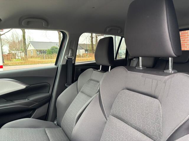 Suzuki SWIFT 1.2 Style Smart Hybrid,Navi,Camera,PDC,