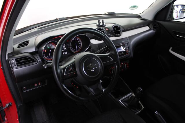 Suzuki SWIFT 1.2 Comfort Smart Hybrid