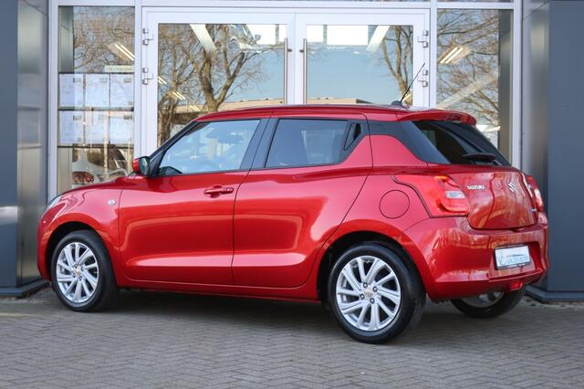 Suzuki SWIFT 1.2 SMART HYBRID, Dode Hoek Monitor, Navigatie, PDC, etc.
