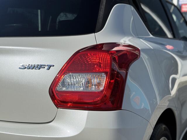 Suzuki SWIFT 1.2 Select * Achteruitrijcamera * Stoelverwarming *