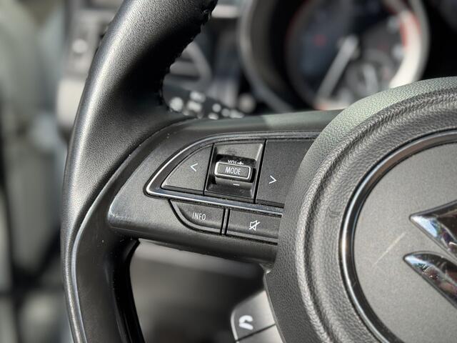 Suzuki SWIFT 1.2 Stijl Smart Hybrid * Achteruitrijcamera * Trekhaak *