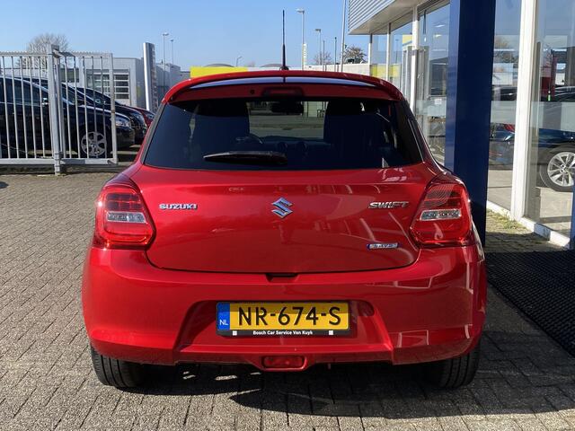 Suzuki SWIFT 1.0 Stijl Smart Hybrid / NL-Auto / 67.000 KM / Stoelverwarming / Apple-Carplay & Android-Auto / Cruise-Control / Climate-Control / LED / Keyless / DAB Radio-Bluetooth / Elektr.-Ramen V+A / Camera-Achter / 16'' LMV / ENZ.