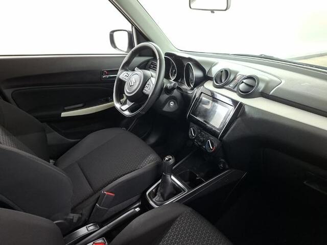 Suzuki SWIFT 1.2 SELECT SMART HYBRID I P-CAMERA I APPLE CARPLAY I ADAPTIVE CRUISE CONTROL