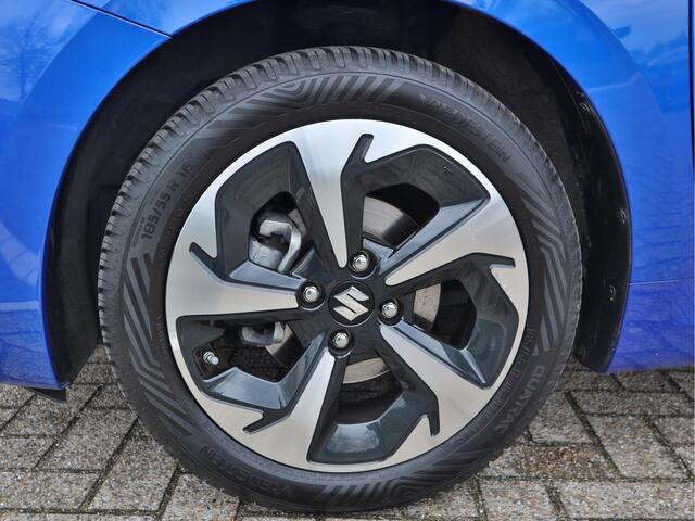 Suzuki SWIFT 1.2 Style Smart Hybrid CVT Automaat | Navigatie | Camera | Stoelverwarming | All seasons | tot 10 jaar garantie!