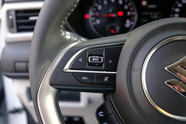 Suzuki SWIFT 1.2 82pk Style Smart Hybrid | Navi | App Connect | Climate | Adaptive Cruise | Camera | Keyless | Stoelverwarming