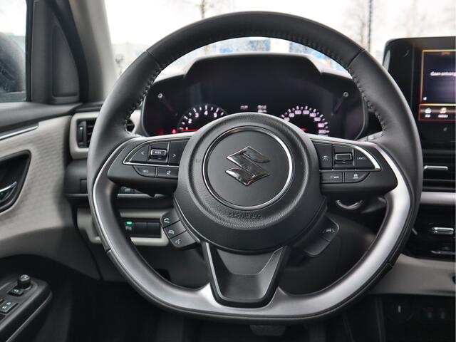 Suzuki SWIFT 1.2 Style Smart Hybrid CVT Automaat 3.012km! | Navigatie | Camera | Stoelverwarming | All seasons | tot 10 jaar garantie!