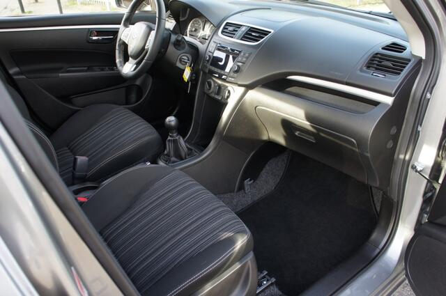 Suzuki SWIFT 1.2 BANDIT EASSS 1eEIG VERWARMDE-STOELEN/CRUISE/AIRCO PERFECTE STAAT