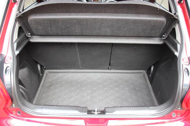 Suzuki SWIFT 1.2 Sportline | Trekhaak | Camera | Carplay/Android auto |