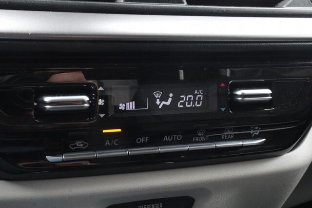 Suzuki SWIFT 1.2 Style Black-Line 17 inch | zwarte emblemen | Haaienvin