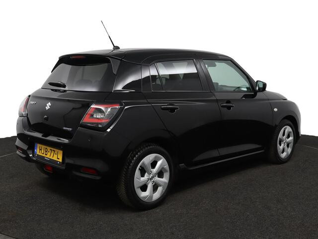 Suzuki SWIFT 1.2 Select Smart Hybrid Automaat | Stoelverwarming | Navigatie | Keyless Entry | Parkeersensoren Achter | Parkeercamera |