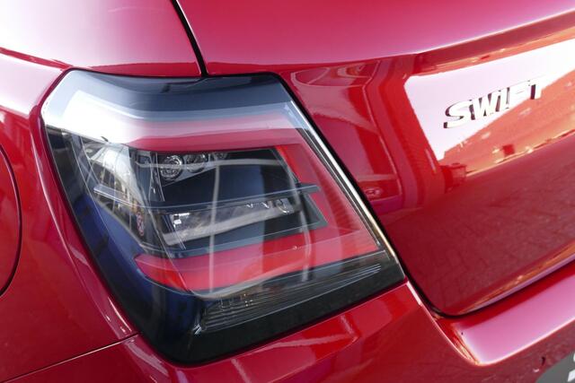 Suzuki SWIFT 1.2 Select Smart Hybrid | VOORRAAD NIEUW | Navigatie | Camera |