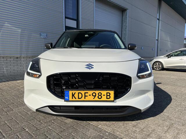 Suzuki SWIFT 1.2 Style Smart Hybrid Automaat | Lage KM-Stand | All Season Banden | Apple Carplay& Android Auto | Climate Control | Adaptieve Cruise Control