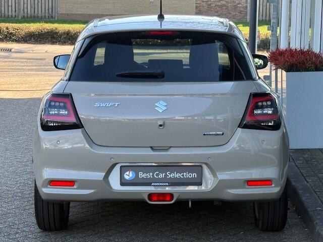 Suzuki SWIFT 1.2 Style Smart Hybrid - Navi | Camera | CarPlay | Stoelverw. | Dodehoek | Climat