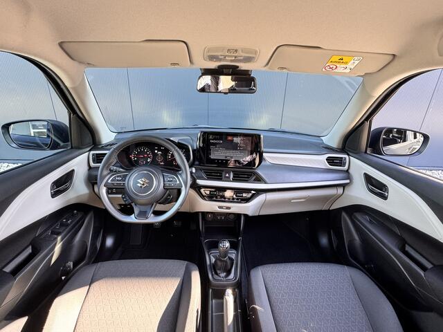 Suzuki SWIFT 1.2 Style Smart Hybrid | Camera | Parkeersensoren | Navigatie | Stoelverwarming | Apple Carplay/Android Auto | Cruise control