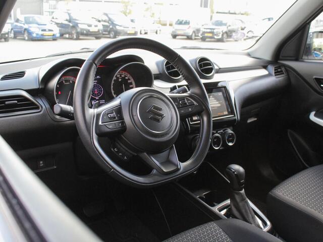 Suzuki SWIFT 1.0 Stijl Automaat | Navi | Adap. Cruise | Clima | Camera | Lm-Velgen