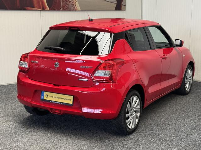Suzuki SWIFT 1.2 COMFORT SMART HYBRID NAVIGATIE AIRCO STOELVERWARMING BLUETOOTH TELEFOON MEDIA VOORBEREIDING ACHTERUITRIJCAMERA 16" LICHTMETALEN VELGEN ZEER MOOI !! 3010 DEK