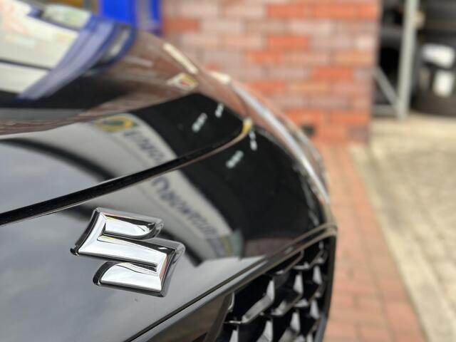 Suzuki SWIFT 1.2 Select Smart Hybrid | Keyless | Camera en Sensoren | Lage tellerstand