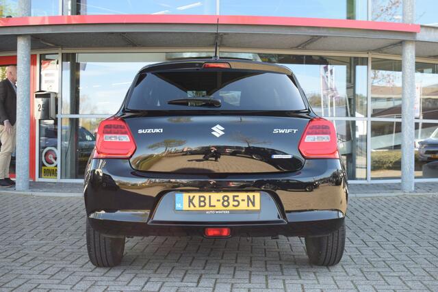 Suzuki SWIFT 1.2 Style Smart Hybrid | Navigatie | Camera | Sensoren | Stoelverwarming | Cruise Control | 16 inch LM