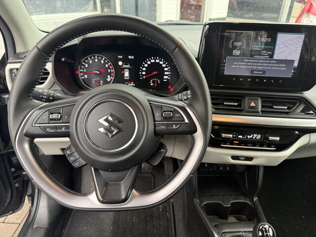 Suzuki SWIFT 1.2 Style Smart Hybrid