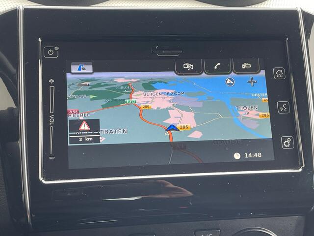 Suzuki SWIFT 1.2 Select Navigatie, Airco, Achteruitrijcamera, 16"Lm, Stoelverwarming,
