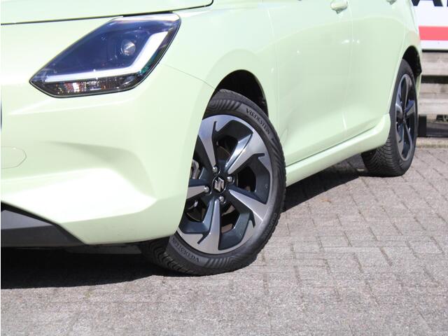 Suzuki SWIFT 1.2 Select Smart Hybrid Apple Carplay/Android Auto, Camera, Navigatie, Stoelverwarming