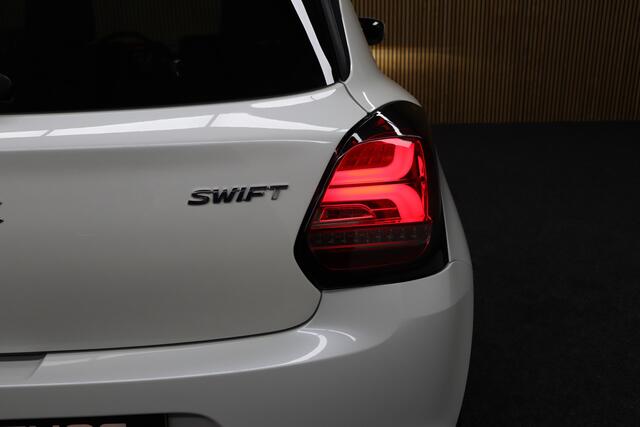 Suzuki SWIFT 1.2 Automaat Style | Adaptive-cruise | Camera | Clima | Apple Carplay & Android Auto | Keyless | Navigatie | Stoelverwarming | All-season Banden